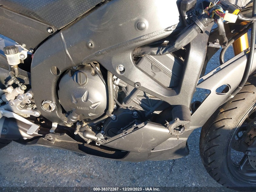 2009 Yamaha Yzfr6 VIN: JYARJ16E69A011813 Lot: 38372267