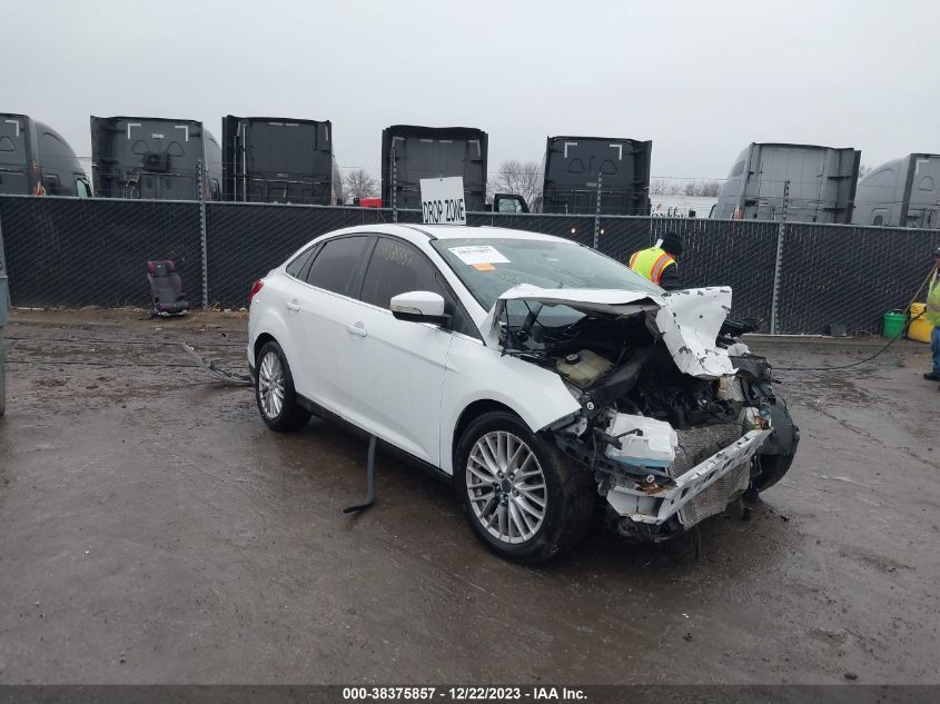 1FAHP3H27CL135457 2012 Ford Focus Sel