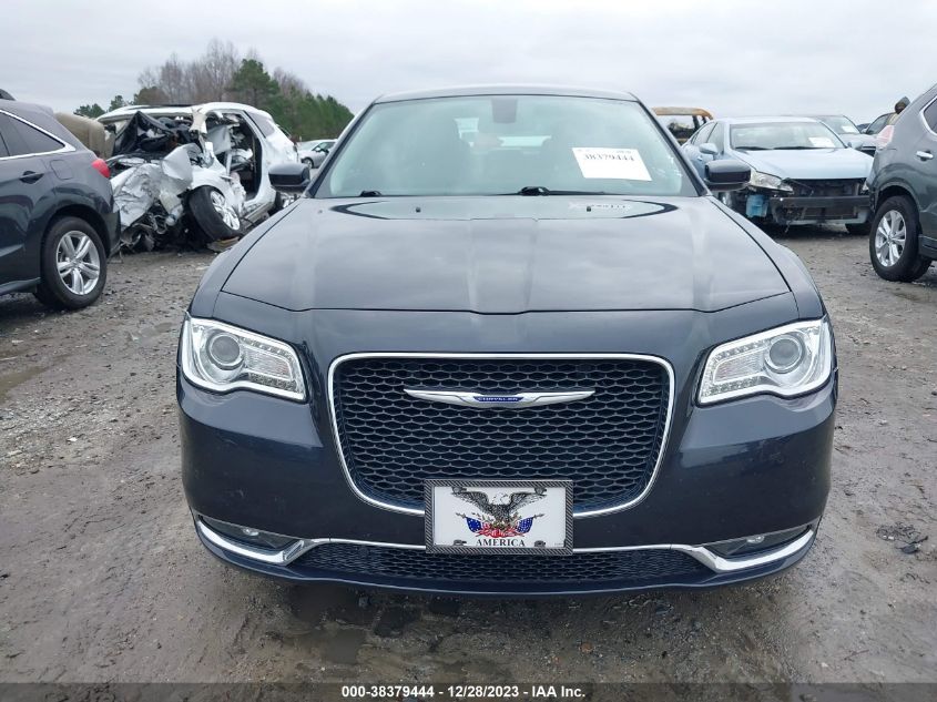 2019 Chrysler 300 Touring L VIN: 2C3CCAAG1KH592789 Lot: 38379444