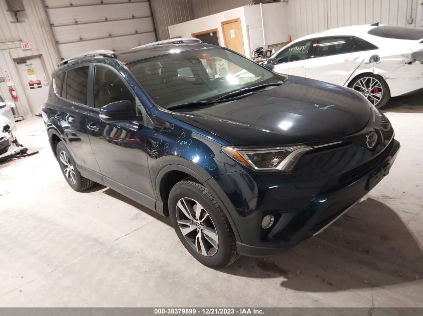 JTMRFREVXHD202766 2017 Toyota Rav4 Xle