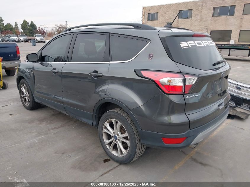 1FMCU0GD5JUB16052 2018 Ford Escape Se