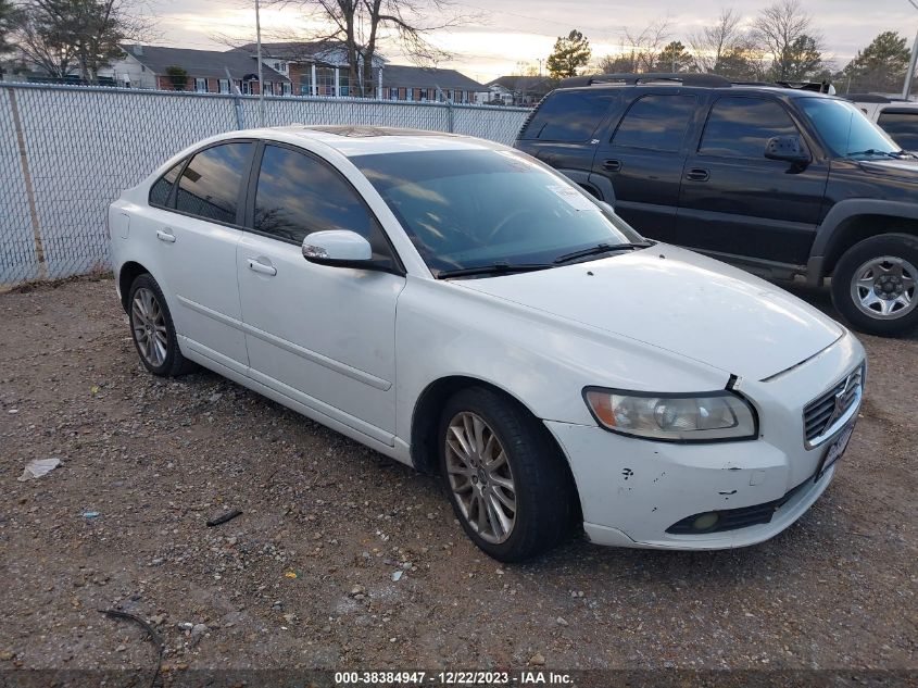 2010 Volvo S40 2.4I VIN: YV1382MS5A2492845 Lot: 38384947