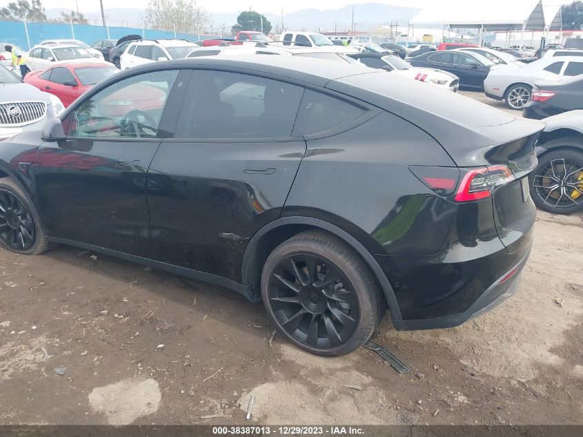 2021 Tesla Model Y VIN: 5YJYGDEE0MF067649 Lot: 38387013