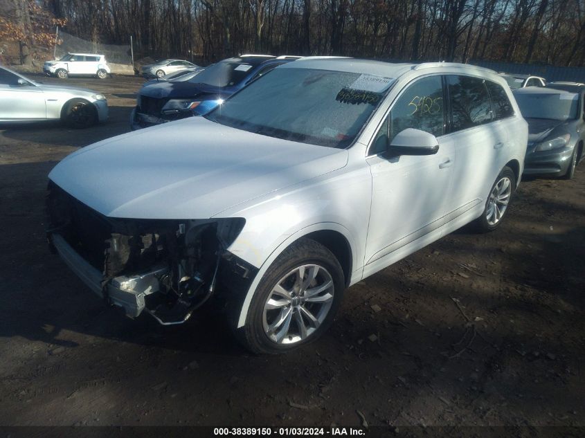 WA1LHAF79JD012328 2018 Audi Q7 2.0T Premium