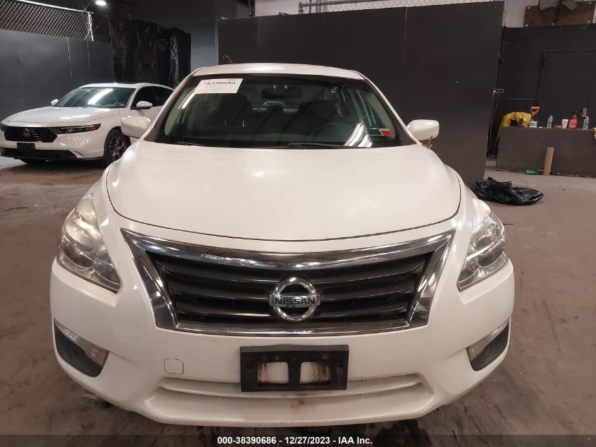 2014 Nissan Altima 2.5 S VIN: 1N4AL3AP7EN389325 Lot: 38390686