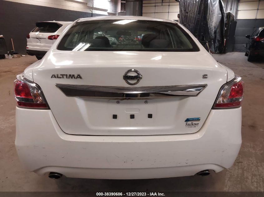 2014 Nissan Altima 2.5 S VIN: 1N4AL3AP7EN389325 Lot: 38390686