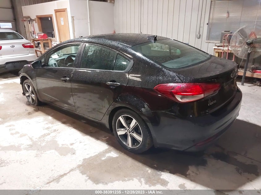 2018 Kia Forte Lx VIN: 3KPFL4A72JE231835 Lot: 38391235