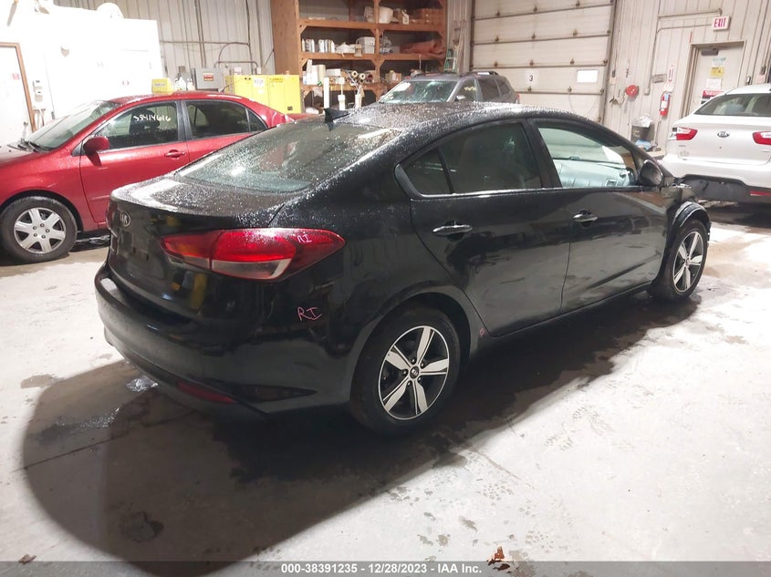 2018 Kia Forte Lx VIN: 3KPFL4A72JE231835 Lot: 38391235