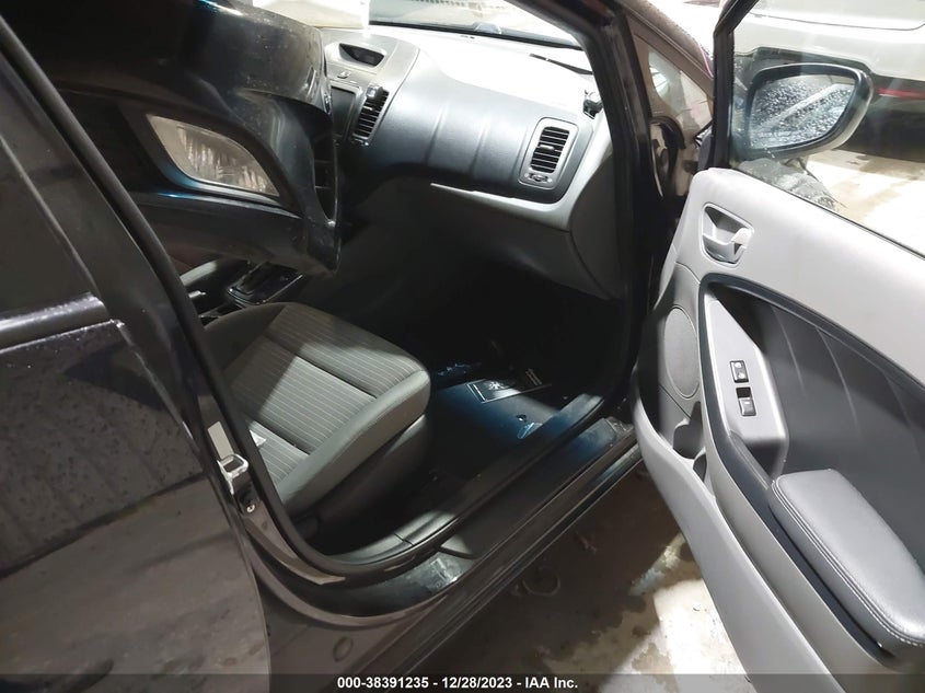 2018 Kia Forte Lx VIN: 3KPFL4A72JE231835 Lot: 38391235