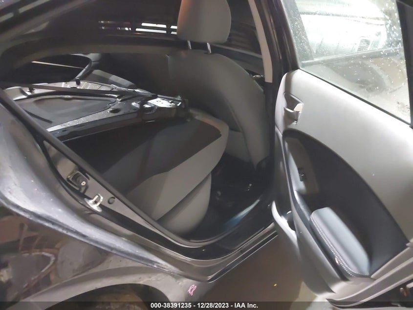 2018 Kia Forte Lx VIN: 3KPFL4A72JE231835 Lot: 38391235