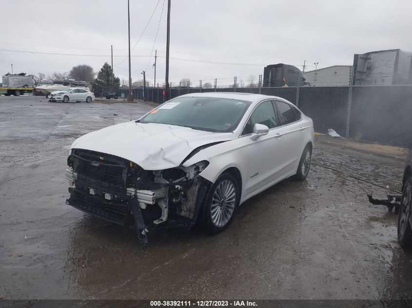 2013 Ford Fusion Hybrid Titanium VIN: 3FA6P0RU5DR323824 Lot: 38392111