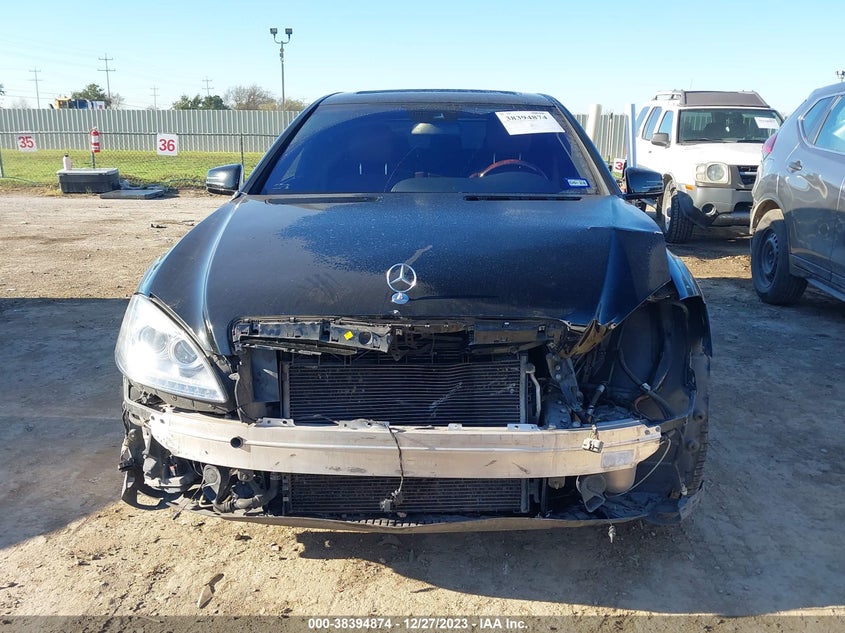 2013 MERCEDES-BENZ S 550 WDDNG7DB1DA520963