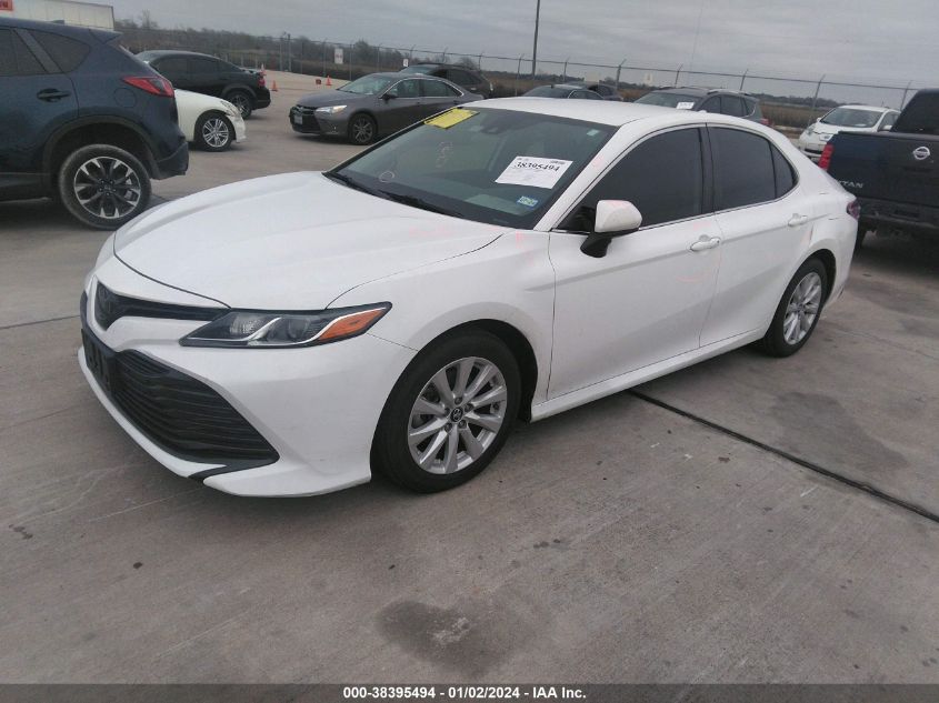 4T1B11HK2KU268895 2019 Toyota Camry Le