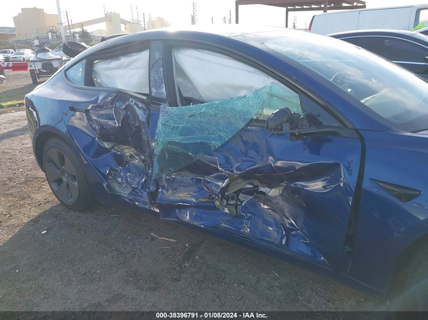 2021 Tesla Model 3 Standard Range Plus Rear-Wheel Drive VIN: 5YJ3E1EAXMF876328 Lot: 38396791