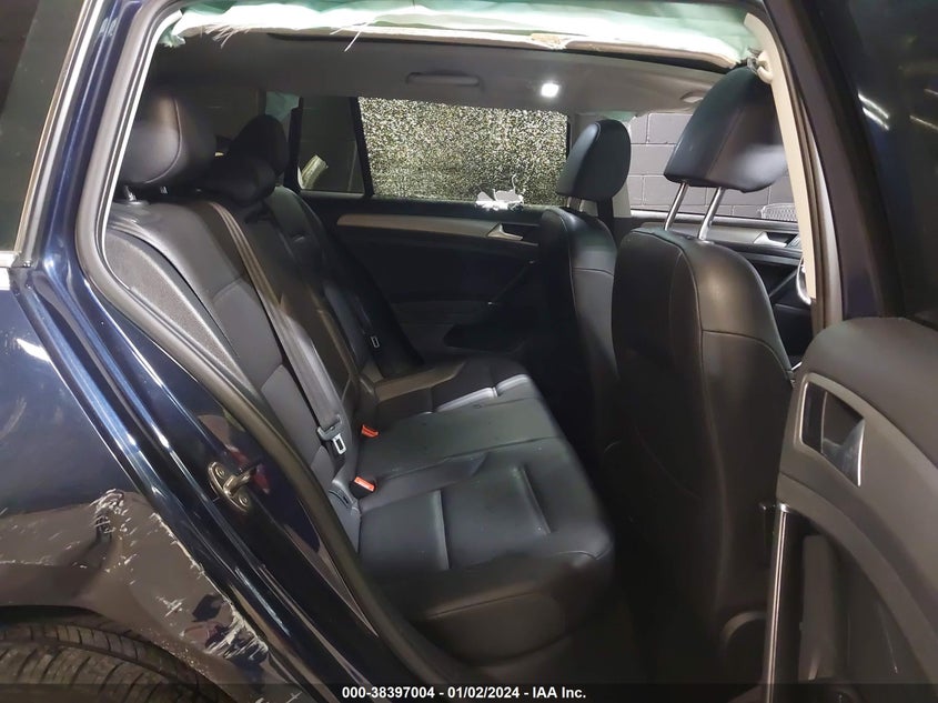 2016 VOLKSWAGEN GOLF SPORTWAGEN TSI SE 4-DOOR - 3VWC17AUXGM519162