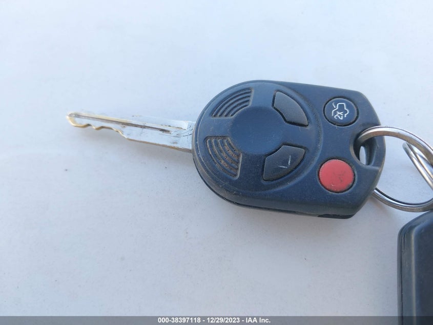 2011 Ford Expedition El Xlt VIN: 1FMJK1H52BEF41122 Lot: 38397118