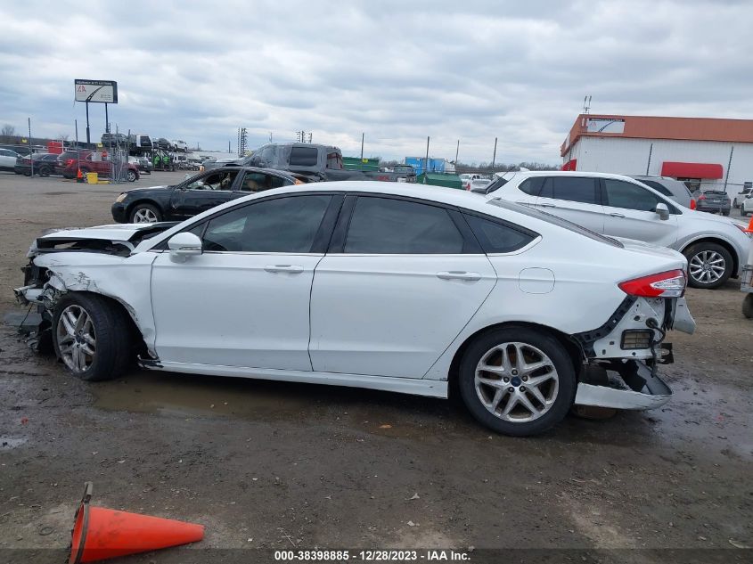 3FA6P0H76FR196323 2015 Ford Fusion Se