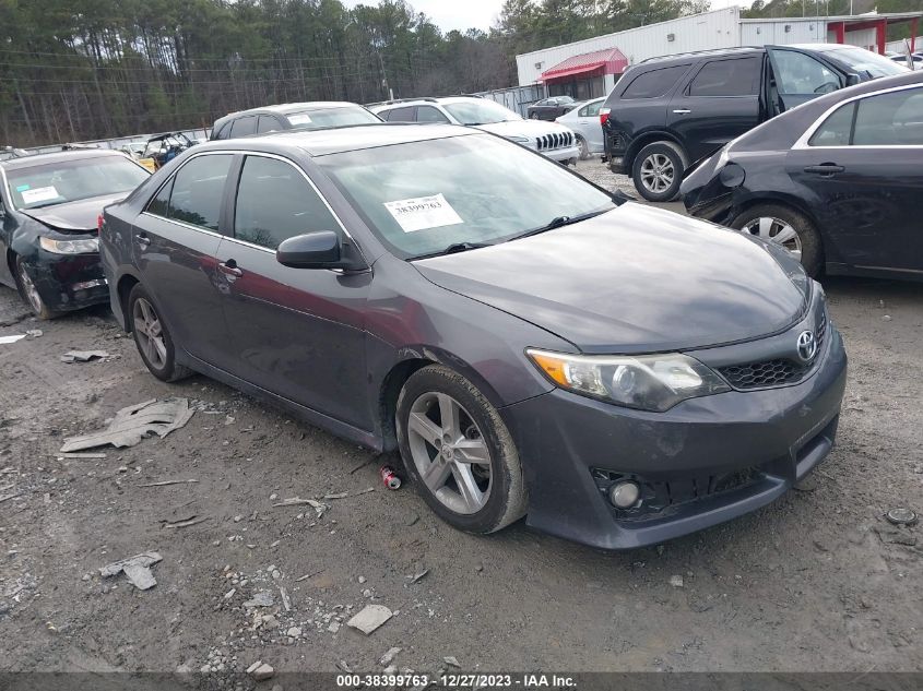 4T1BF1FK5DU646196 2013 Toyota Camry Se