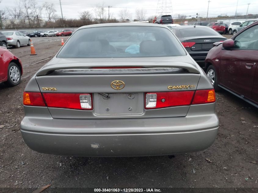 2000 Toyota Camry Le VIN: 4T1BG22K6YU647405 Lot: 38401063