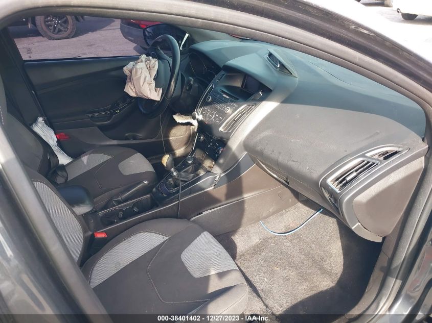 2017 Ford Focus St VIN: 1FADP3L93HL263673 Lot: 38401402