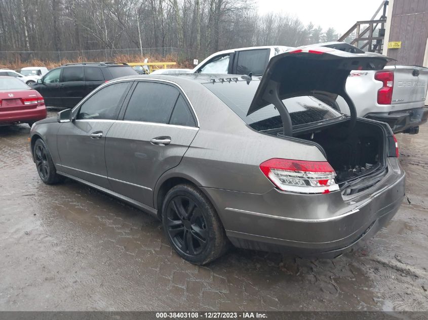 WDDHF8HB0AA117701 2010 Mercedes-Benz E 350 4Matic