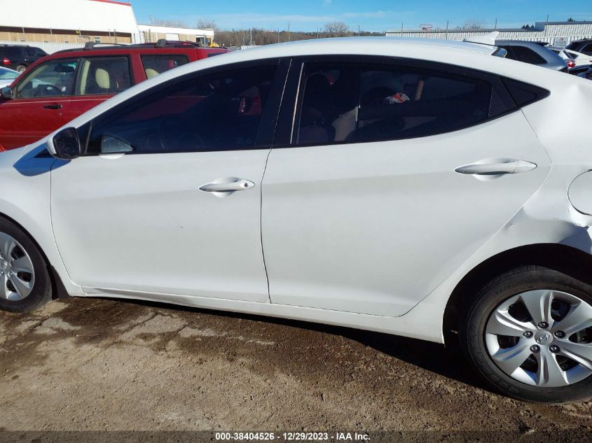 5NPDH4AE2GH721204 2016 Hyundai Elantra Se