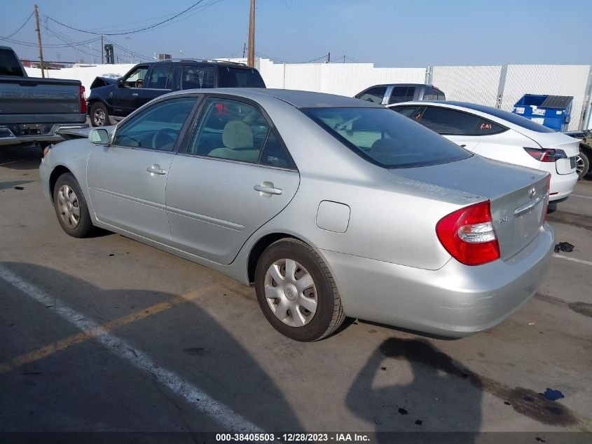 2004 Toyota Camry Le VIN: 4T1BE32K44U889826 Lot: 38405503