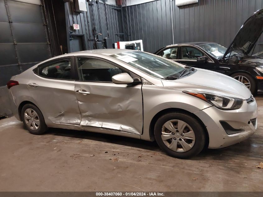 KMHDH4AE4GU488105 2016 Hyundai Elantra Se