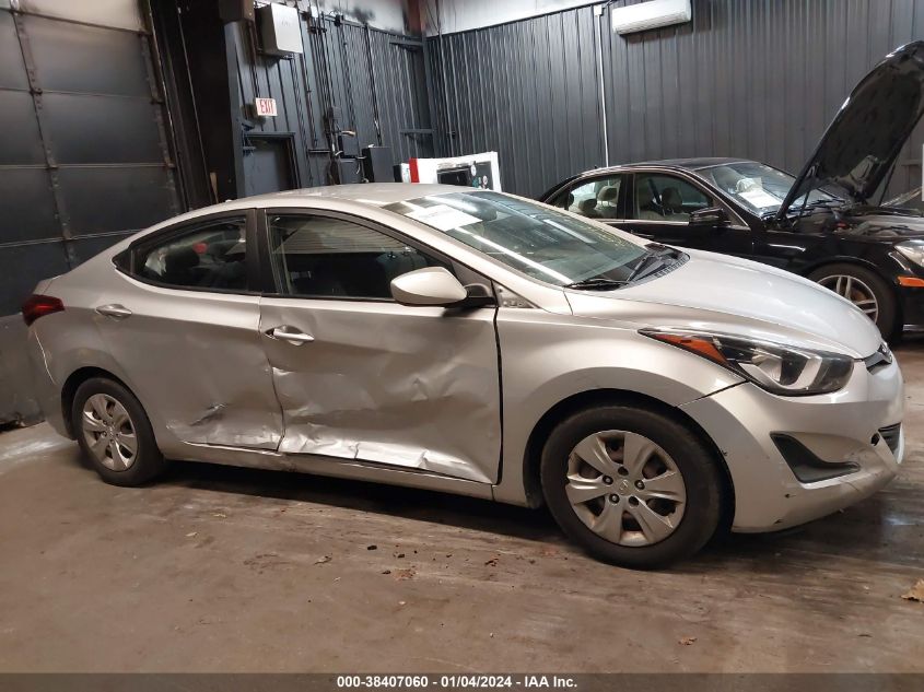 KMHDH4AE4GU488105 2016 Hyundai Elantra Se