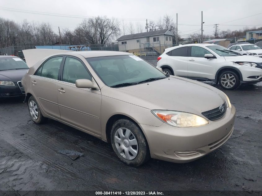 2003 Toyota Camry Le VIN: 4T1BE32K73U138122 Lot: 38411418