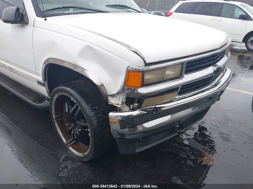 1GNEK13R9XJ310708 1999 Chevrolet Tahoe Ls