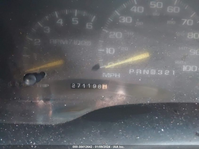 1GNEK13R9XJ310708 1999 Chevrolet Tahoe Ls