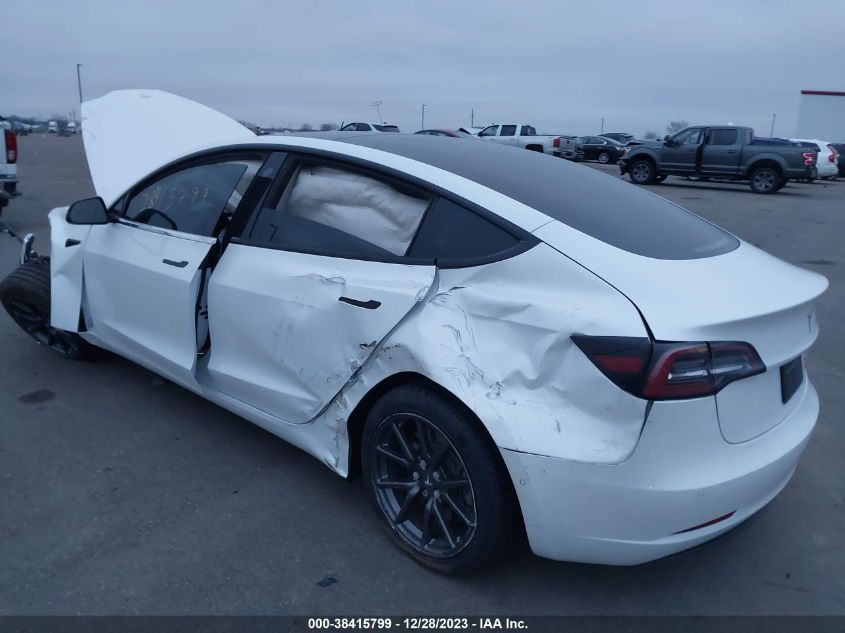 2019 Tesla Model 3 Long Range/Performance VIN: 5YJ3E1EB0KF199621 Lot: 38415799