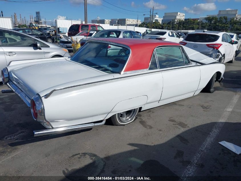 2Y83Z171102 1962 Ford 2 Door Coupe