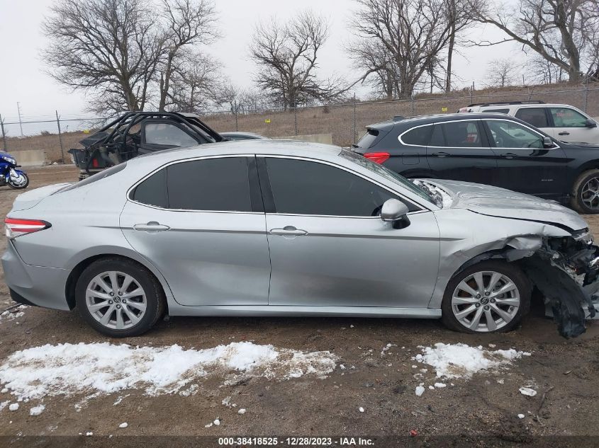 JTNB11HKXJ3014677 2018 Toyota Camry Le