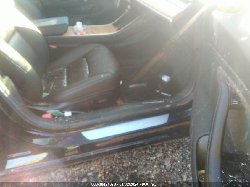 Image 5 of 2019 Tesla Model 3  salvage vehicle - Lot #38421870 at IAAI