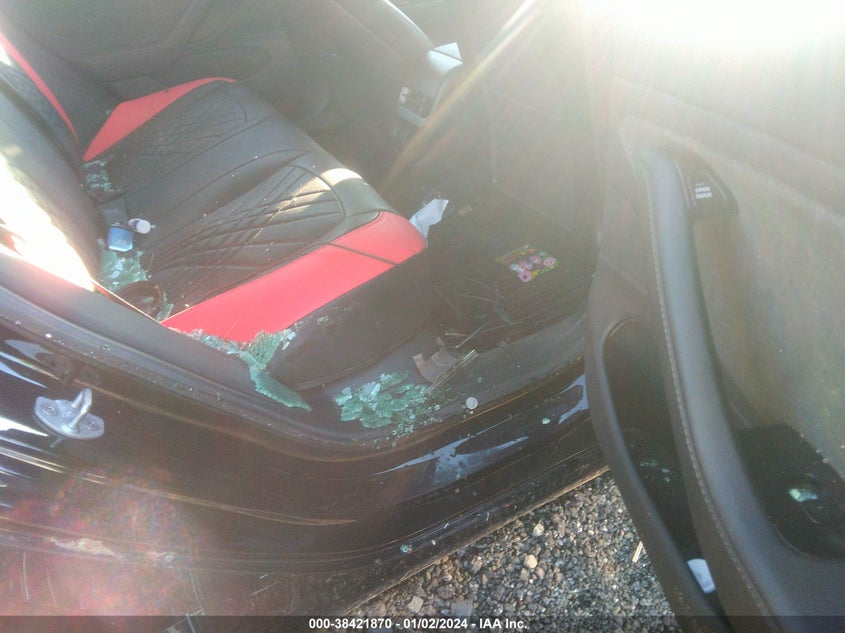 Image 8 of 2019 Tesla Model 3  salvage vehicle - Lot #38421870 at IAAI