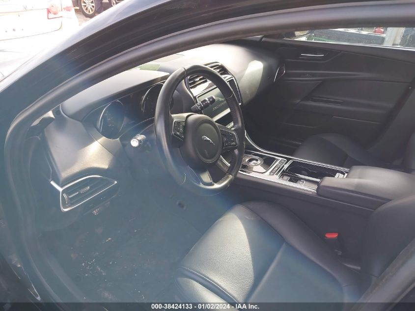 2019 Jaguar Xe 25T VIN: SAJAR4FX1KCP52816 Lot: 38424133