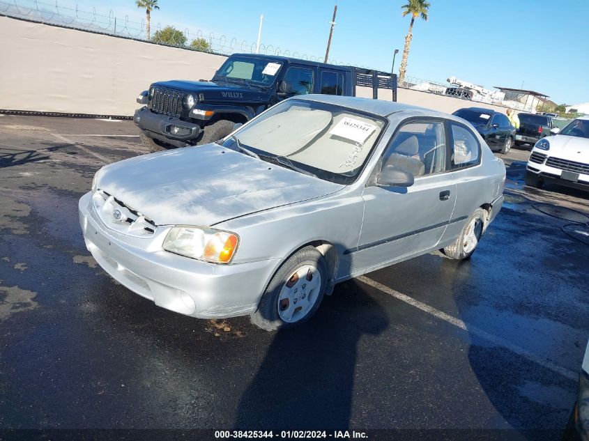 KMHCF35G11U143936 2001 Hyundai Accent L