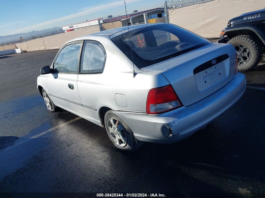 KMHCF35G11U143936 2001 Hyundai Accent L