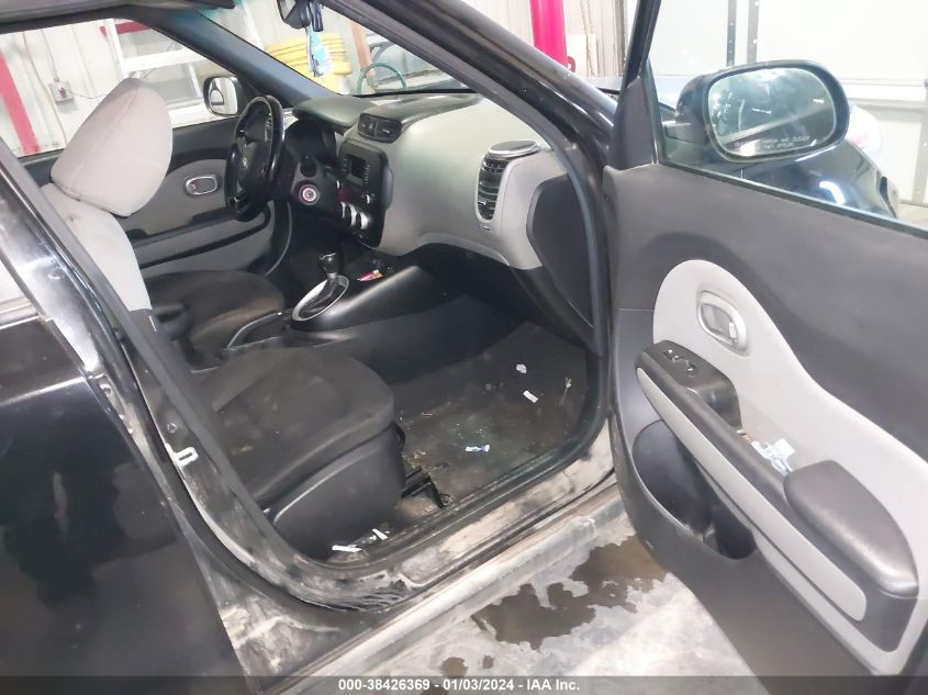 KNDJN2A24F7200008 2015 Kia Soul