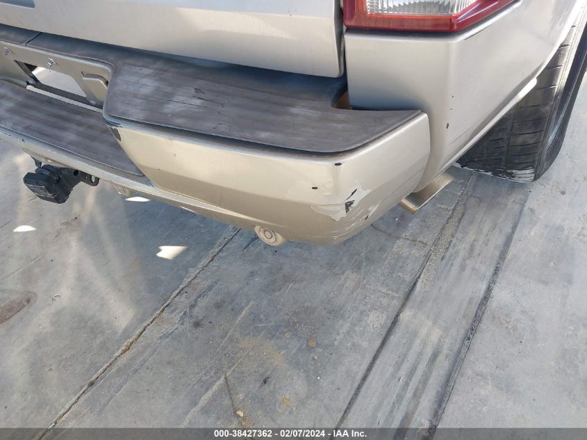 2004 Cadillac Escalade Standard VIN: 1GYEC63T34R168605 Lot: 38427362