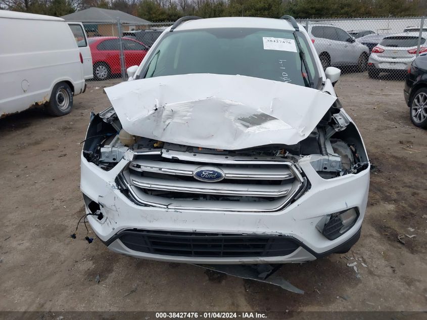 1FMCU0GD4JUB39970 2018 Ford Escape Se