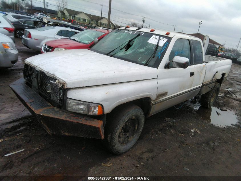 1B7KF23Z4YJ182319 2000 Dodge Ram 2500 St