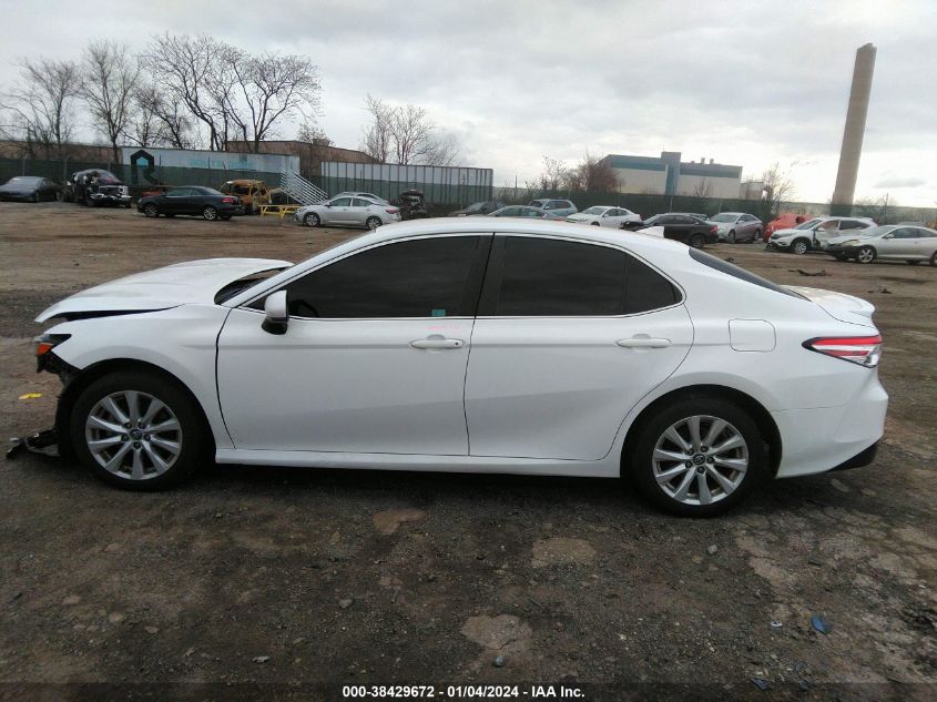 4T1B11HK3KU815933 2019 Toyota Camry Le