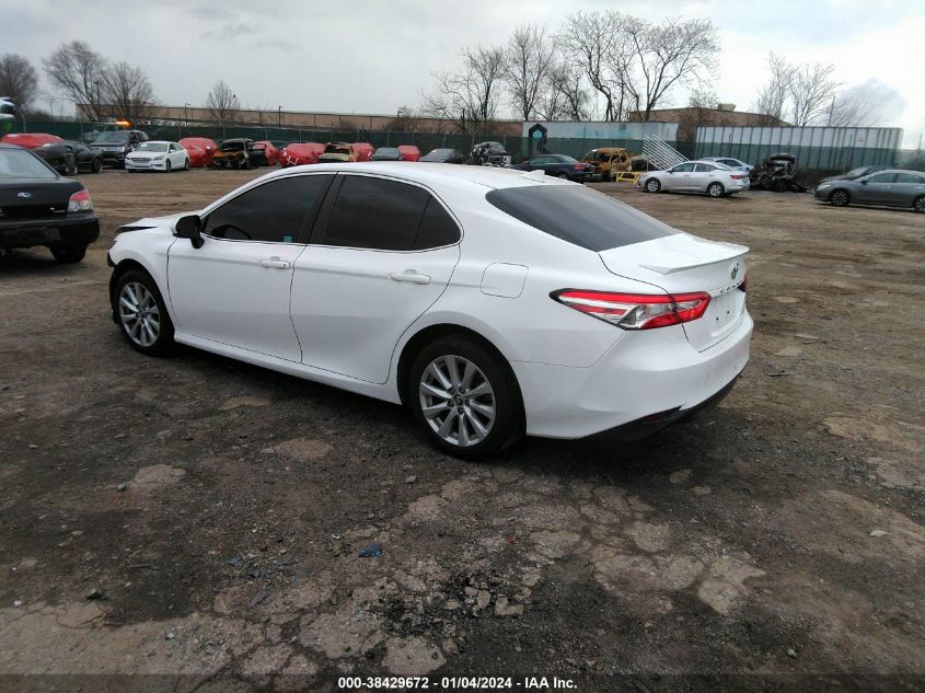 4T1B11HK3KU815933 2019 Toyota Camry Le