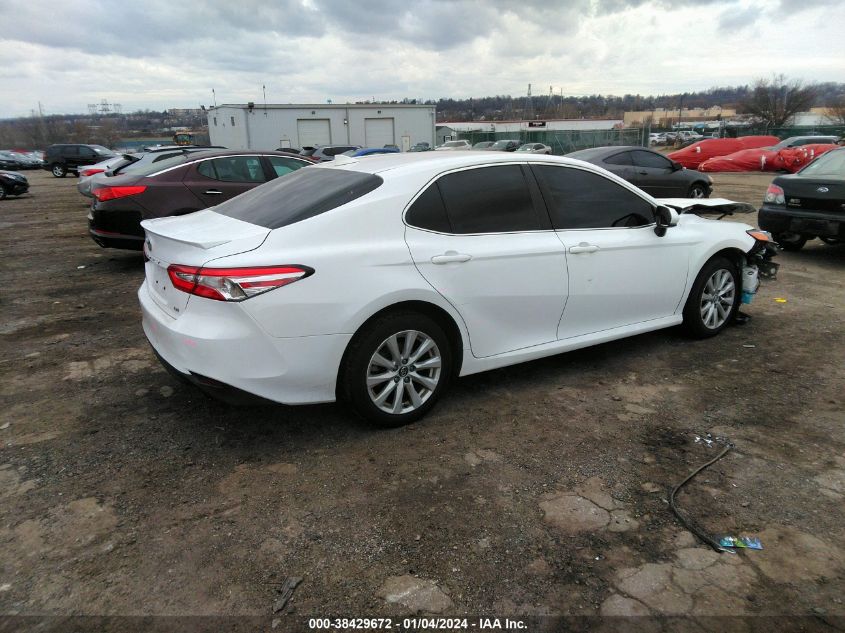 4T1B11HK3KU815933 2019 Toyota Camry Le