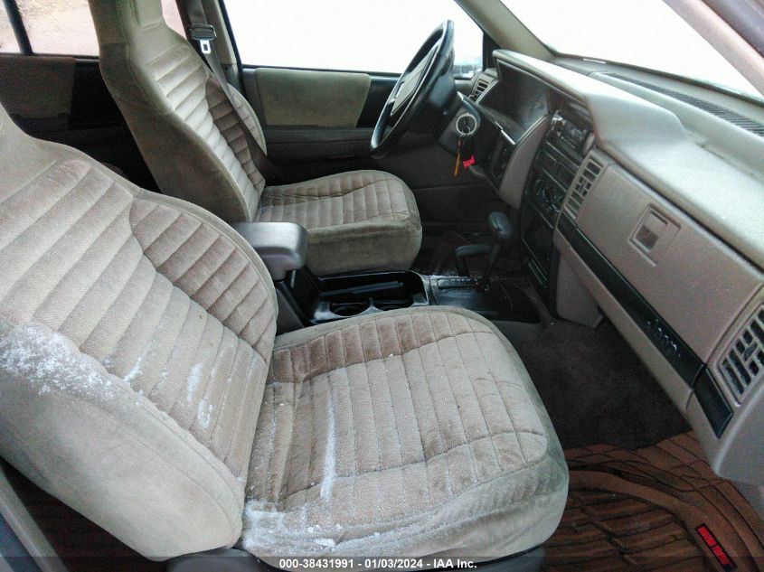 1993 Jeep Grand Cherokee Laredo VIN: 1J4GZ58S1PC687824 Lot: 40244047