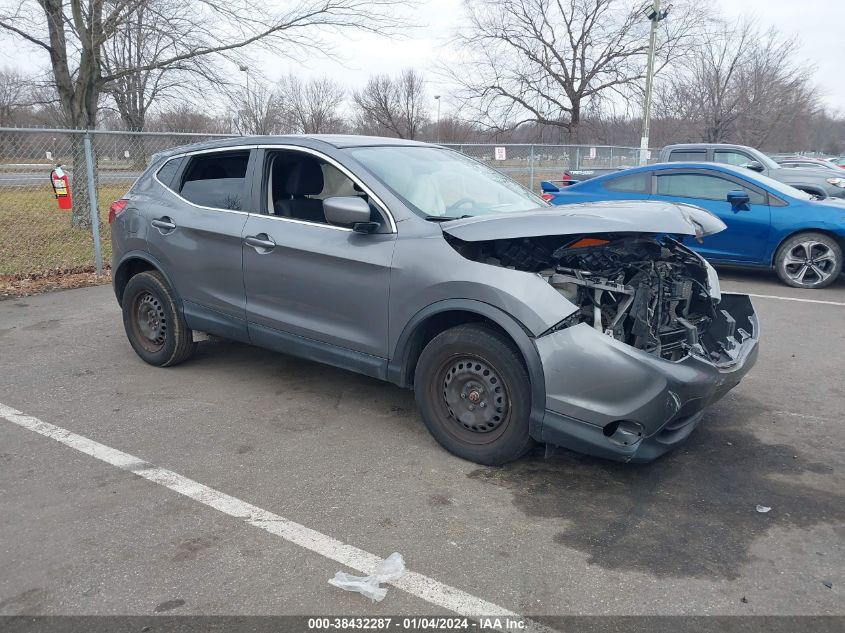 JN1BJ1CR2KW317156 2019 Nissan Rogue Sport S