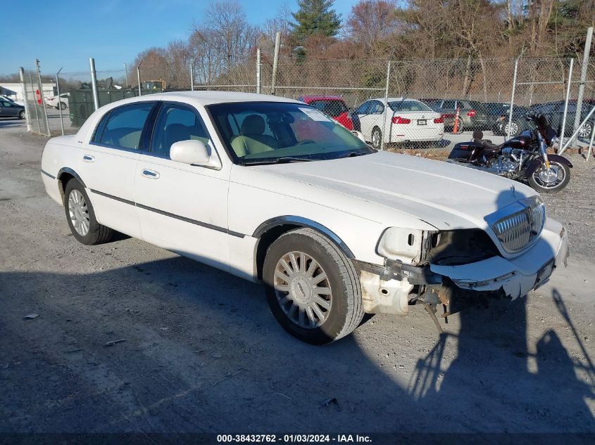 2003 Lincoln Town Car Executive VIN: 1LNHM81W73Y608656 Lot: 38432762